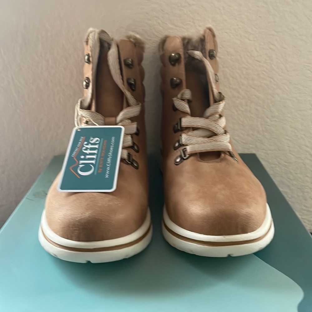 New Cliffs Boots